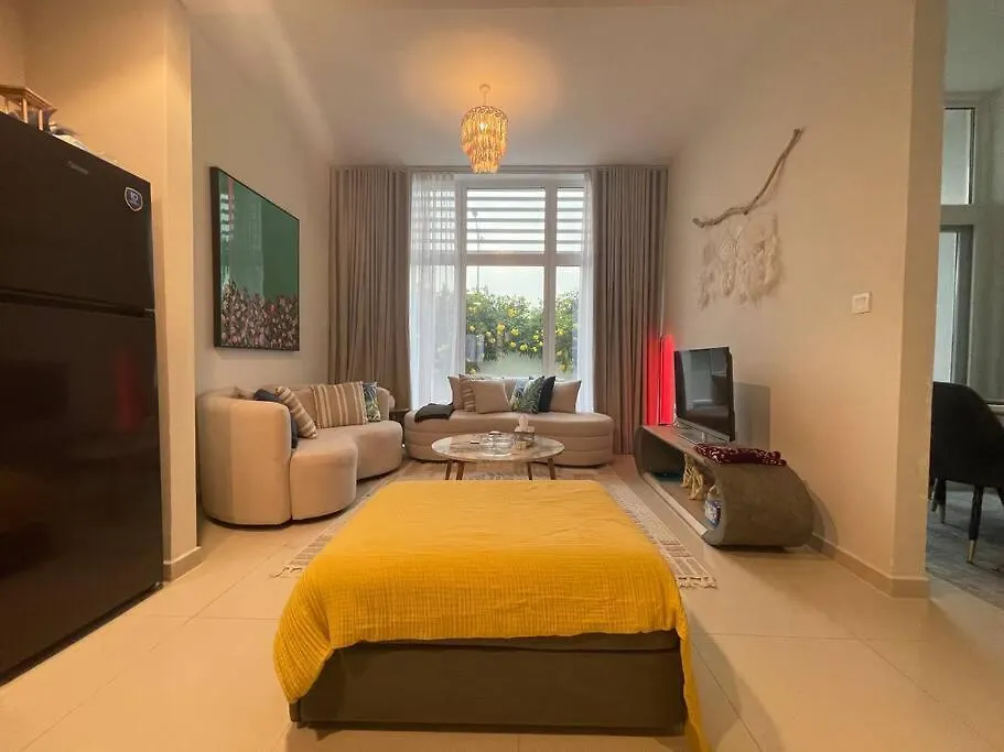 Ashri Hh Bright Apt-Damac Hills2 Dubai 0*,